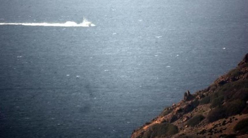 Kardak'ta Bekleyiş S&uuml;r&uuml;yor