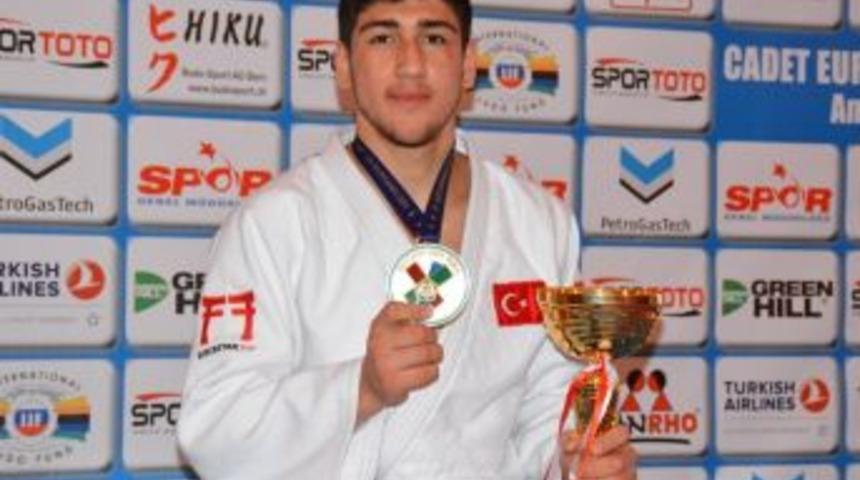 Milli Sporcu Hazırlıklarını Tamamladı