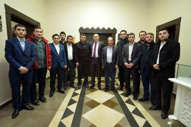 Ak Parti Yakutiye Gen&ccedil;lik Kolları&rsquo;ndan Başkan Korkut&rsquo;a Ziyaret 1