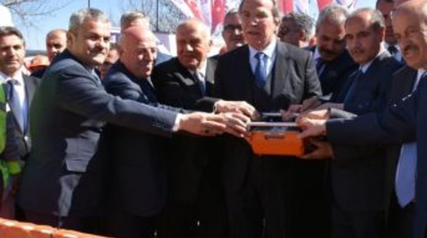 Karab&uuml;k Anadolu İmam Hatip Lisesinin Temelleri Atıldı