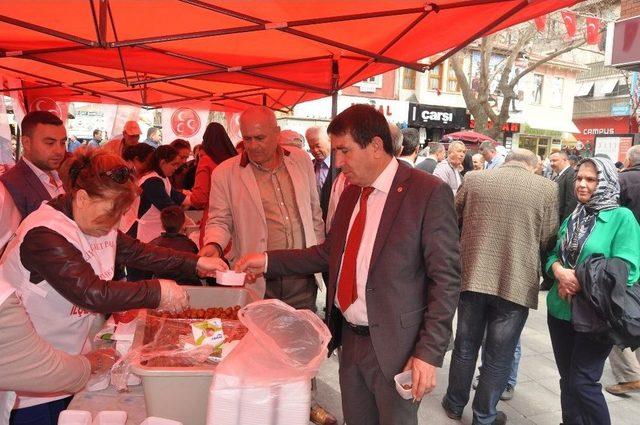 Merhum Alparslan Türkeş Ölüm Yıl Dönümünde Lokma Dağıtıldı