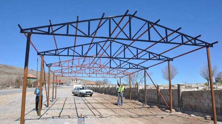 Develi K&ouml;ylerinde Taziye Yeri Yapım &Ccedil;alışmaları Devam Ediyor