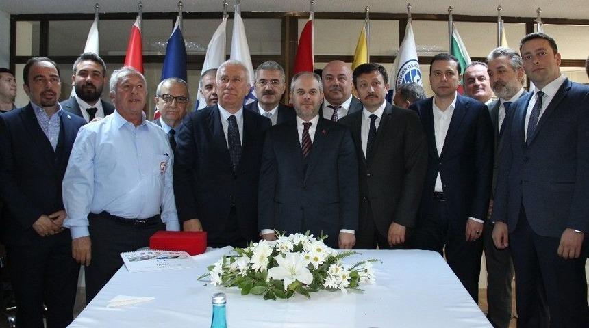 Gen&ccedil;lik Ve Spor Bakanı Akif &Ccedil;ağatay Kılı&ccedil;: "statlar 400 G&uuml;nde Biter"