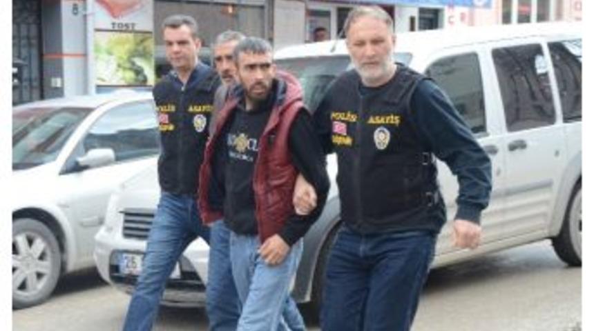 Eskişehir&rsquo;de Silahlı Kavganın Ş&uuml;phelileri Baba Ve Oğlu Adliyeye Sevk Edildi