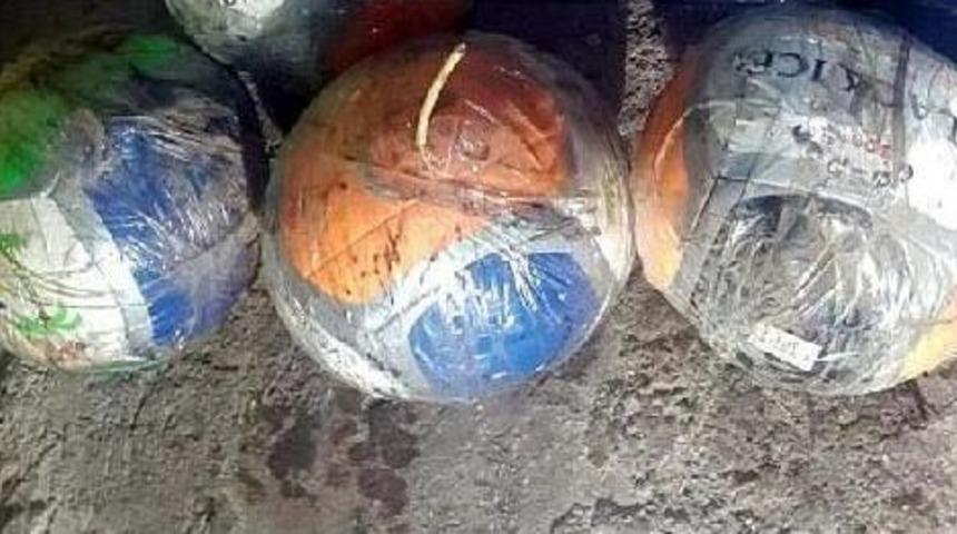Mardin'de 6'sı Voleybol Topuna Tuzaklanmış 10 Bomba D&uuml;zeneği Ele Ge&ccedil;ti