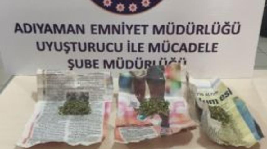 Uyuşturucu Satıcısı Polisten Ka&ccedil;amadı