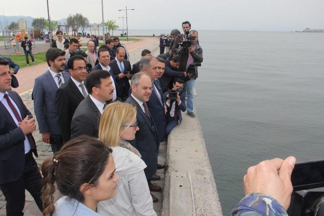 Bakan Kılı&ccedil; Kordon&rsquo;u Gezdi, Vatandaşla Buluştu