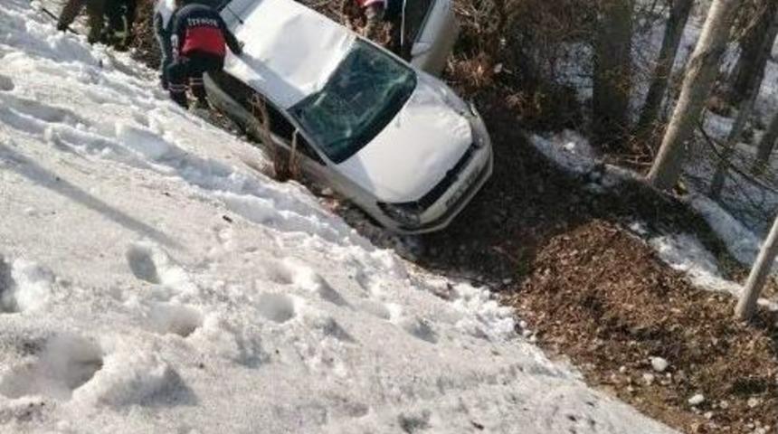 Konya’da Otomobil Uçuruma Yuvarlandı: 3 Yaralı