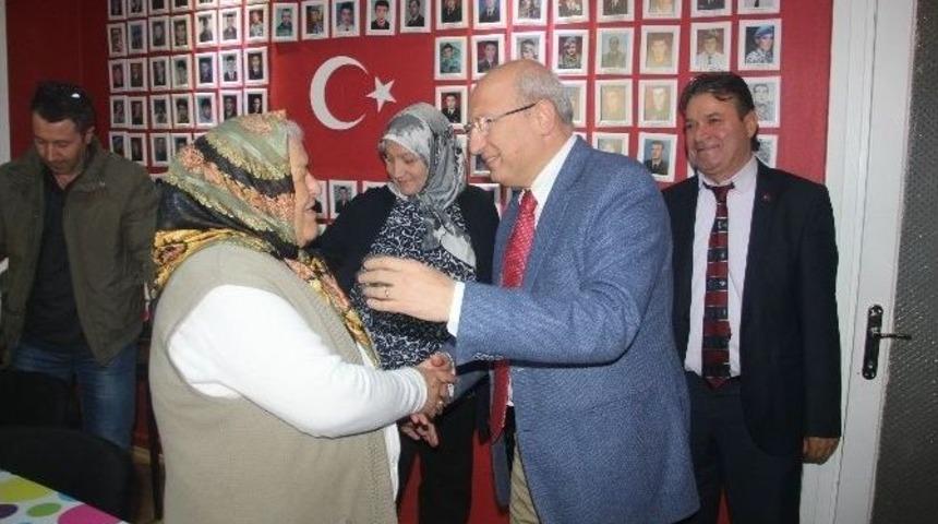 &Ccedil;akır&ouml;zer, Şehit Yakınları Ve Gazilerle Bir Araya Geldi