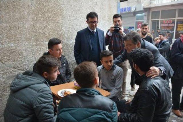 Chp'li Sındır'dan Bergama'dan Referandum Çalışması