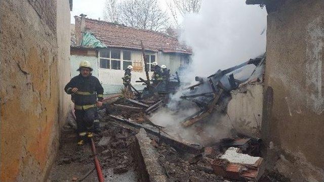 Metruk Bina Alev Alev Yandı 2