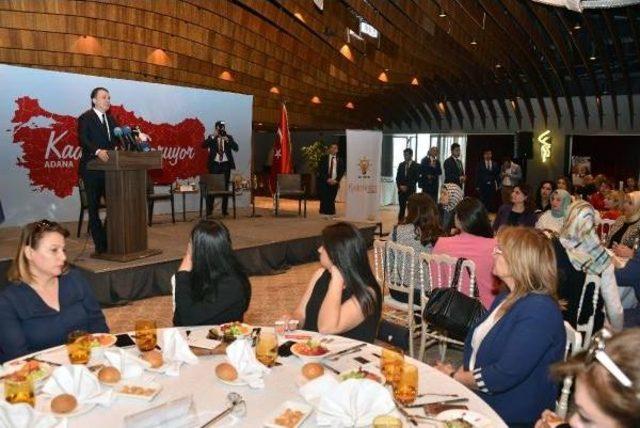 Bakan &Ccedil;elik: Esas Devrimcilerle Karşı Karşıya Gelmekten Sakınsınlar 2