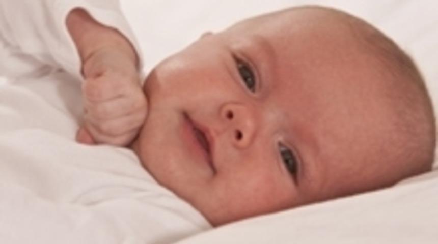 Bebeğim G&uuml;nd&uuml;zleri Uyumuyor