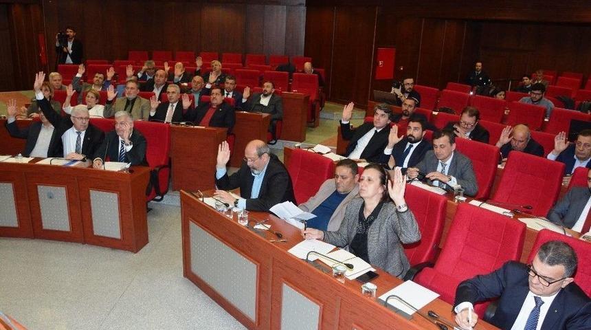 İzmit Meclisinde Enc&uuml;men Ve Komisyon Se&ccedil;imleri Yapıldı