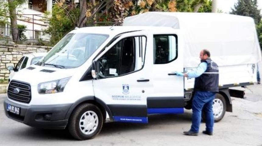 Belediye Kademesindeki Kamyoneti Gasp Etti