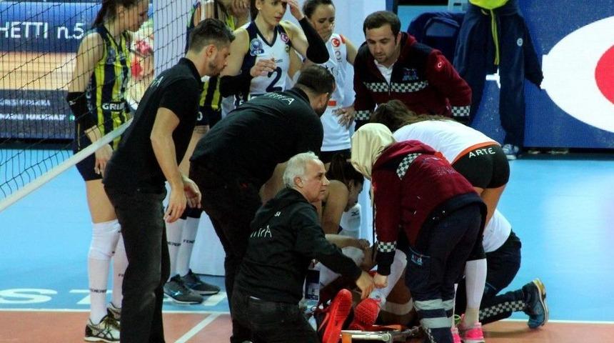 Eczacıbaşı Vitra&rsquo;lı Voleybolcu Thaisa Sakatlandı