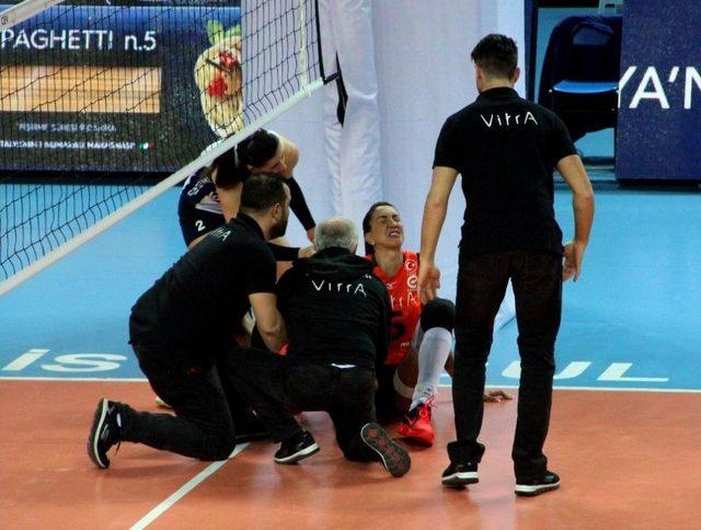 Eczacıbaşı Vitra’lı Voleybolcu Thaisa Sakatlandı