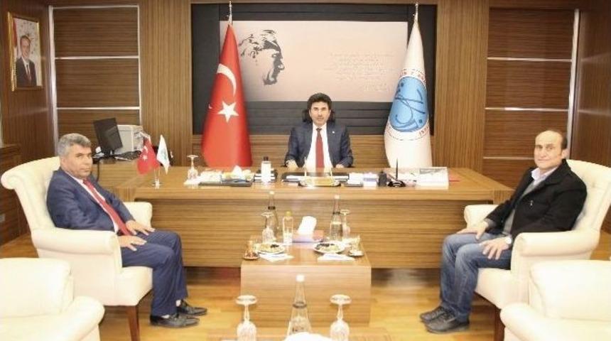 Rekt&ouml;r Karacoşkun&rsquo;a Hayırlı Olsun Ziyaretleri S&uuml;r&uuml;yor