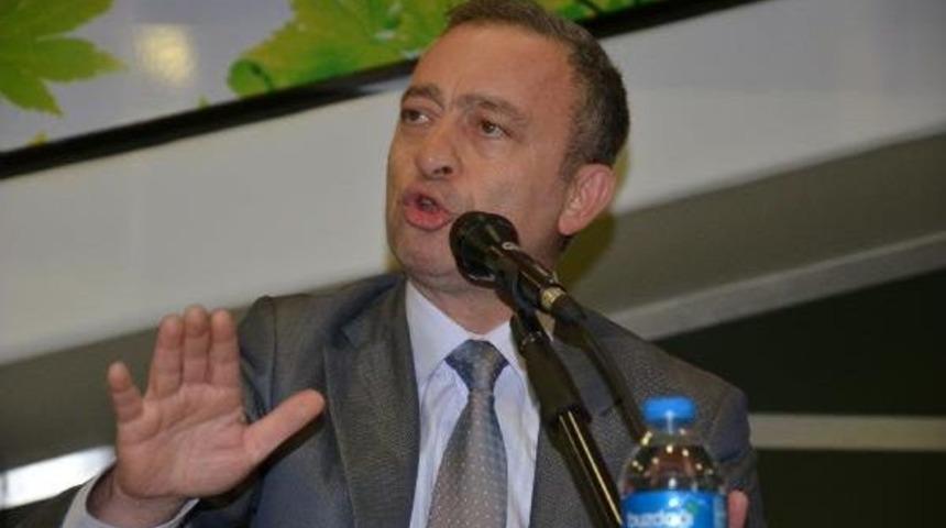 &Uuml;mit Kocasakal: Camileri B&ouml;lerseniz, Bu Milleti B&ouml;lersiniz