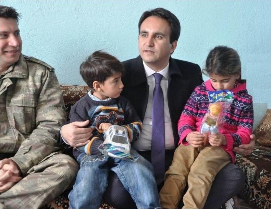 Kaymakam D&uuml;ndar&rsquo;dan Şehit Korucu Ailelerine Ziyaret