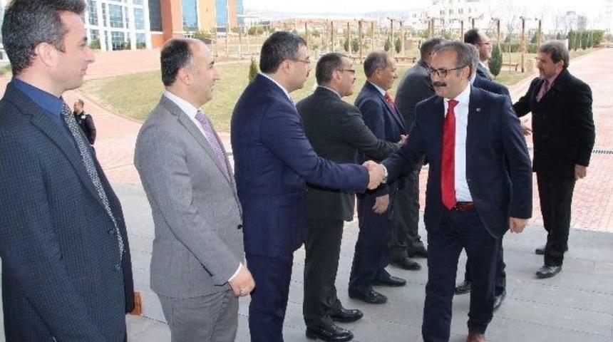Gaziantep &Uuml;niversitesi Rekt&ouml;r&uuml; Prof. Dr. Ali G&uuml;r&rsquo;den Mevkidaşı Karacoşkun&rsquo;a Ziyaret