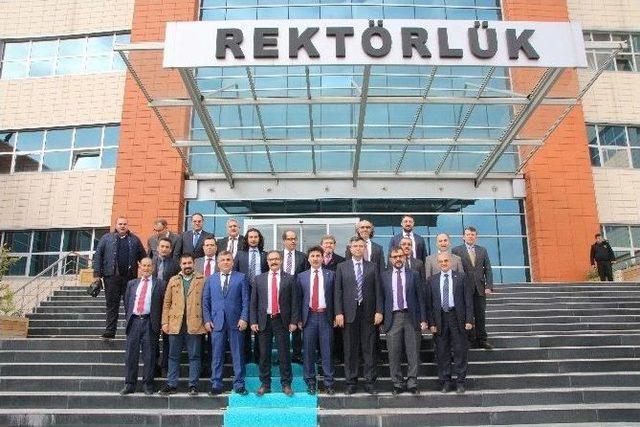 Gaziantep &Uuml;niversitesi Rekt&ouml;r&uuml; Prof. Dr. Ali G&uuml;r&rsquo;den Mevkidaşı Karacoşkun&rsquo;a Ziyaret 3