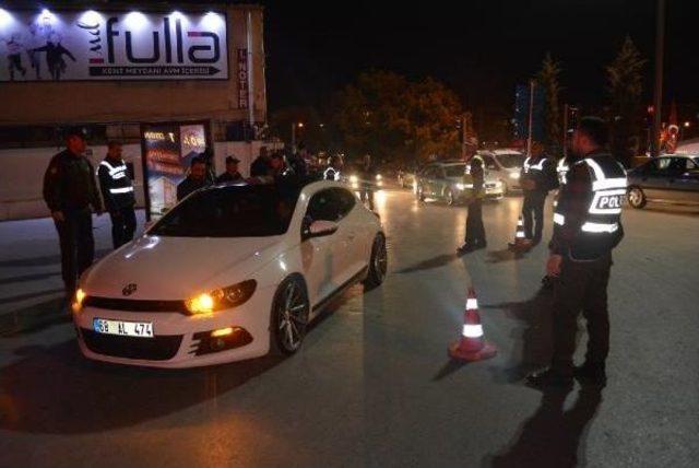 Niğde’De 250 Polisle Asayiş Uygulaması