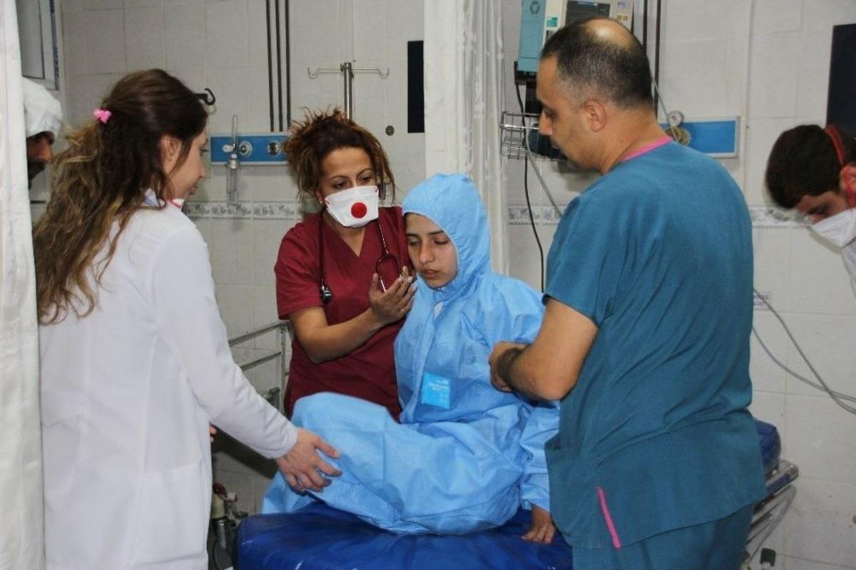 Kimyasal Saldırıdan Etkilenenlerin Tedavileri S&uuml;r&uuml;yor