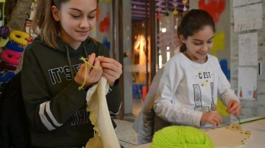 Eğlenerek &Ouml;ğrenen 220 &Ccedil;ocuğa Sertifika