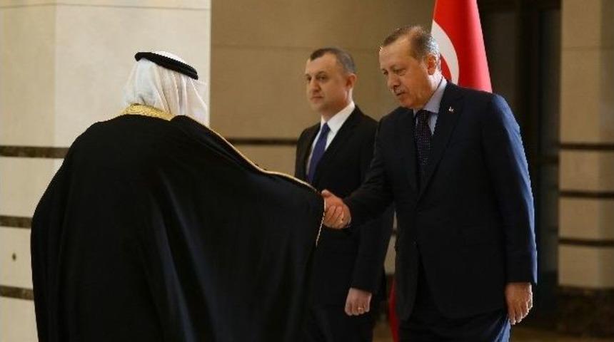 Suudi Arabistan B&uuml;y&uuml;kel&ccedil;isi Cumhurbaşkanı Erdoğan&rsquo;a G&uuml;ven Mektubu Sundu