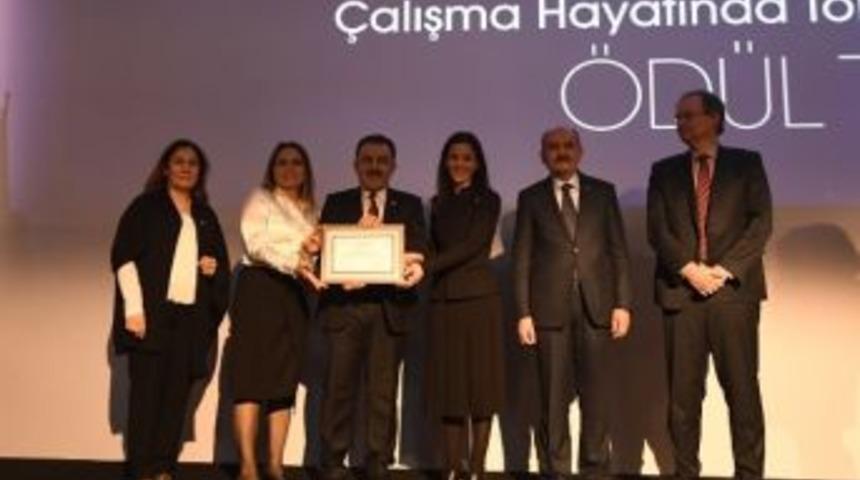 Kadın Y&ouml;neticilere Verdiği &Ouml;nem Mtso&rsquo;ya &Ouml;d&uuml;l Getirdi