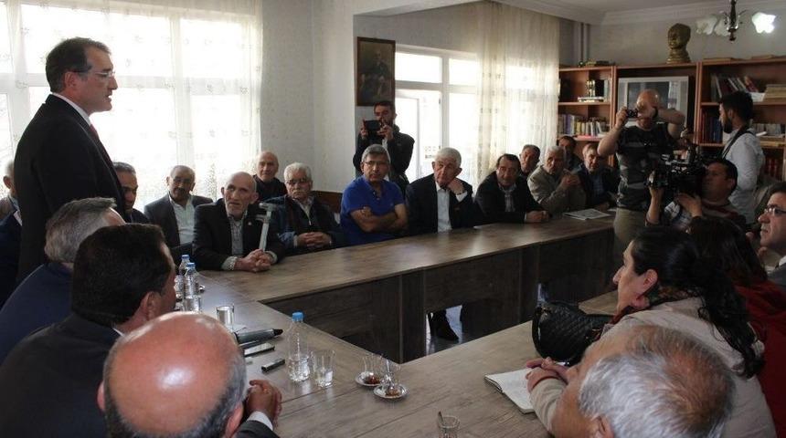 Chp&rsquo;li Hakkı S&uuml;ha Okay: &ldquo;demokrasi İ&ccedil;in Meydanlardayız&rdquo;