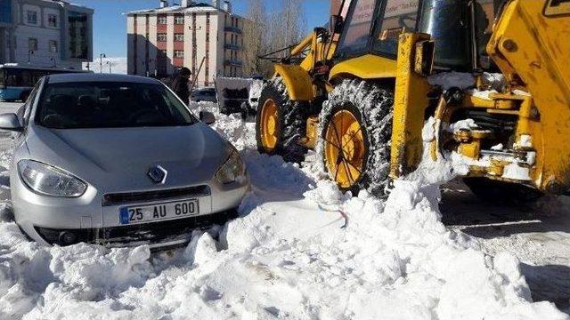 &Ccedil;at Belediyesi, İl&ccedil;ede Karla M&uuml;cadele Seferberliği Başlattı 1