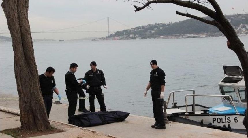 &Uuml;sk&uuml;dar A&ccedil;ıklarında Denizden Ceset &Ccedil;ıktı