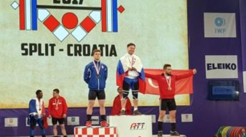 Ahmet Turan Okyay&rsquo;dan Bronz Madalya