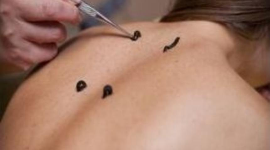 Pamukkale&rsquo;de Sağlıksız Sağlık Kuruluşlarına M&uuml;h&uuml;r