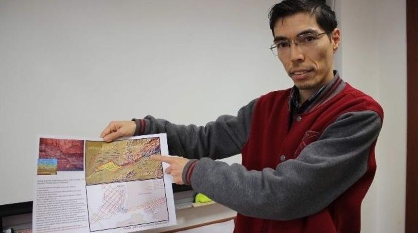 (&ouml;zel Haber) Yaşanan Depremler Daha B&uuml;y&uuml;k Bir Depremin Habercisi Olabilir