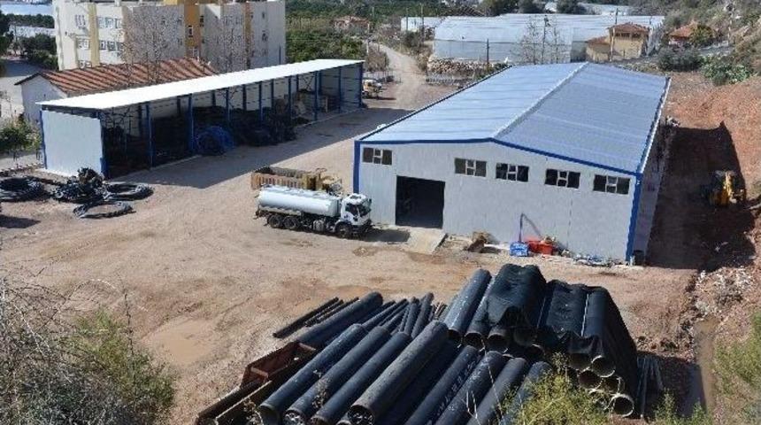 Asat İl&ccedil;elerde Depolar İnşa Ediyor