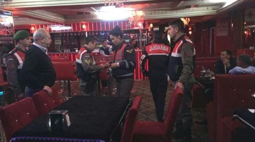 Jandarmanın &lsquo;Huzur Operasyonu&rsquo;Nda 22 Kişi G&ouml;zaltında