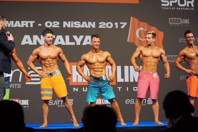 Uşaklı Özel Vücut Türkiye Üçüncüsü Oldu 1