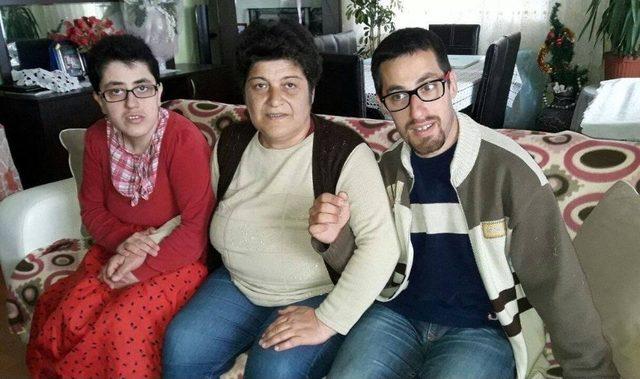 Kanser Hastası Kadın, Engelli Yeğenleri İ&ccedil;in Emine Erdoğan&rsquo;dan Yardım Bekliyor 3