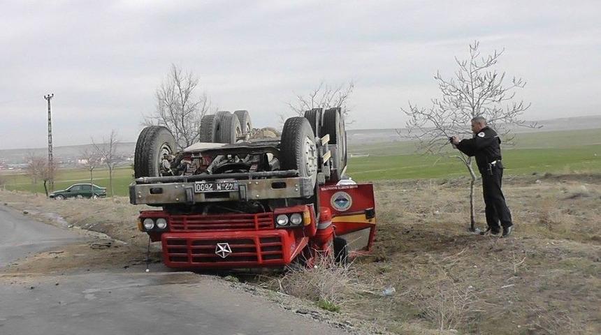 Kulu&rsquo;da Sulama Araz&ouml;z&uuml; Devrildi: 1 Yaralı