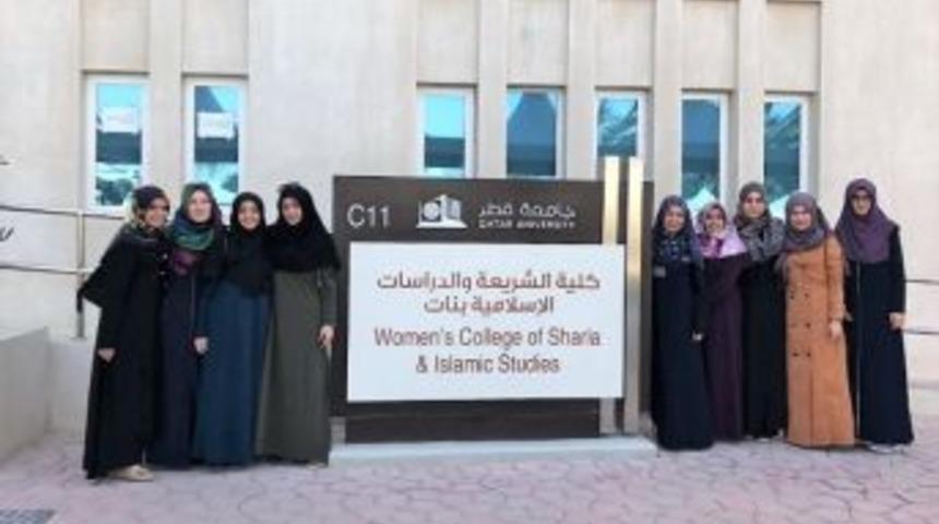 İlahiyat Fak&uuml;ltesi &Ouml;ğrencileri Katar&rsquo;da