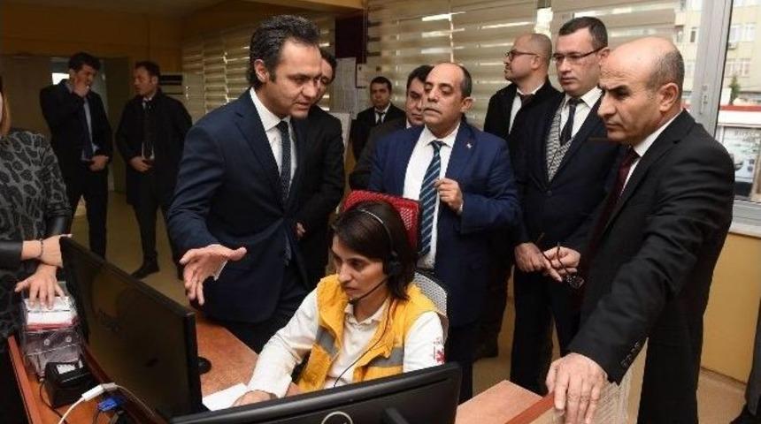 Vali Mahmut Demirtaş, 112 Acil Komuta Merkezi&rsquo;nde İncelemelerde Bulundu