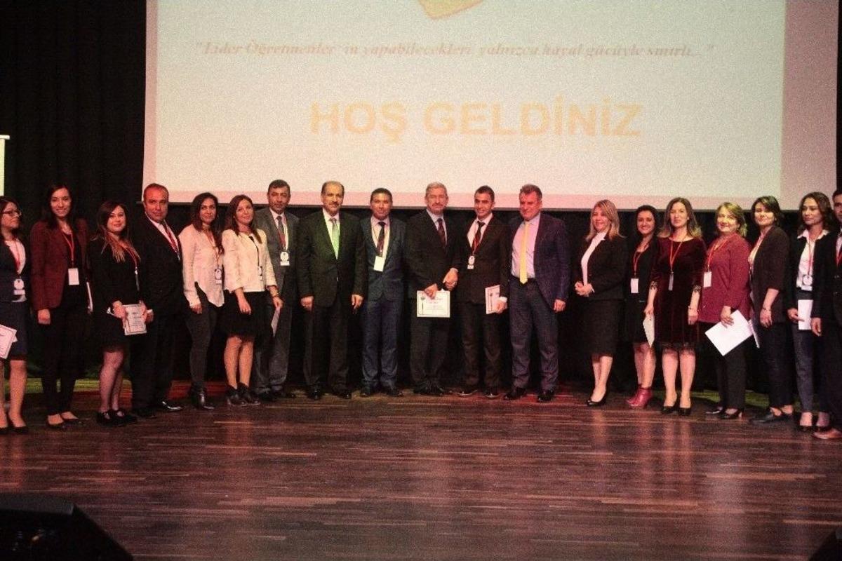 Yenilik&ccedil;i Lider &Ouml;ğretmenlere Sertifika