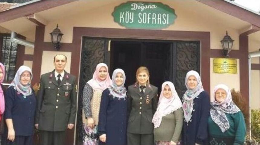 Jandarmadan Kadın Derneğine Ziyaret