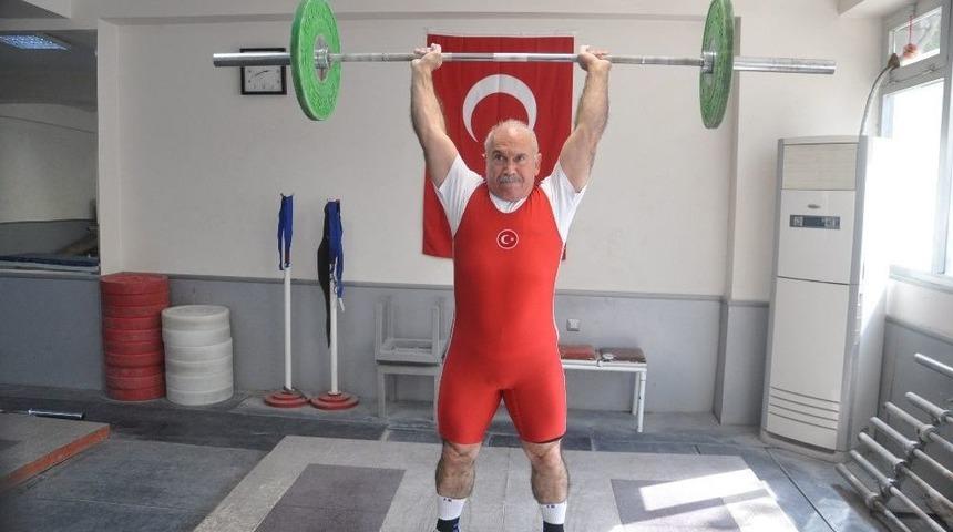 Salih Suvar: "&uuml;lkeme Madalya Kazandıracağım"