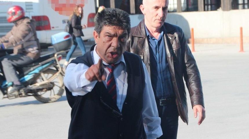 Bayan Basın Mensubuna Bağırıp K&uuml;f&uuml;r Etti