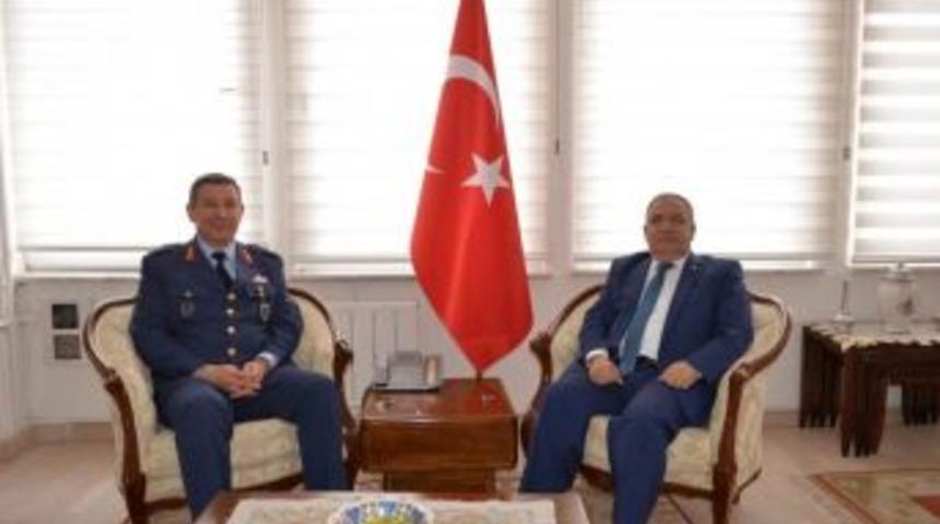 K&uuml;tahya Garnizon Komutanı Tuğgeneral B&uuml;lent Tatkan, G&ouml;revine Başladı