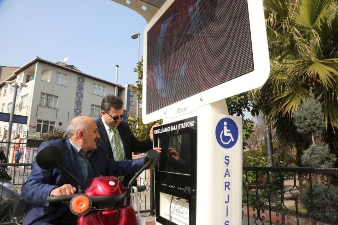 K&uuml;&ccedil;&uuml;k&ccedil;ekmece&rsquo;de Engellilerin Hayatını Kolaylaştıran Uygulama